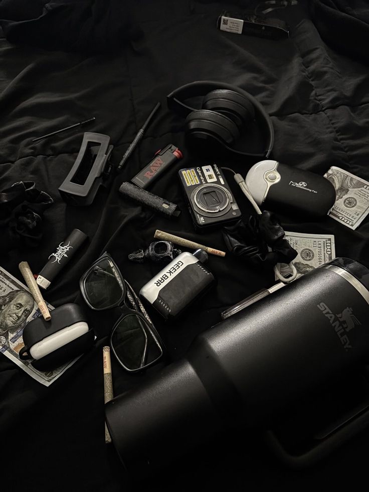 SMART AND SLEEK (Cool Gadgets)